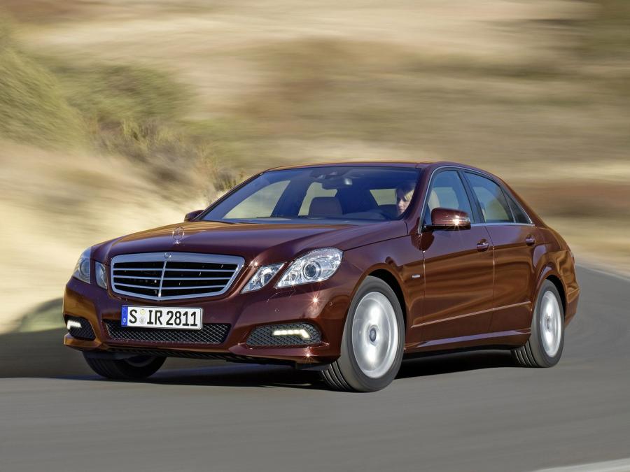  Mercedes-Benz E-Class Avantgarde 2009 года  (фото 5 из 20)